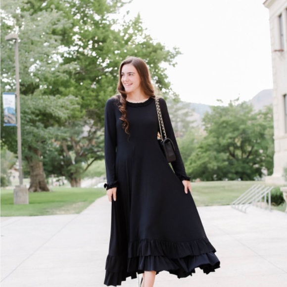 Dainty Jewells Red Long Sleeve Ruffled Hem Midi Dress - Picture 5 of 5